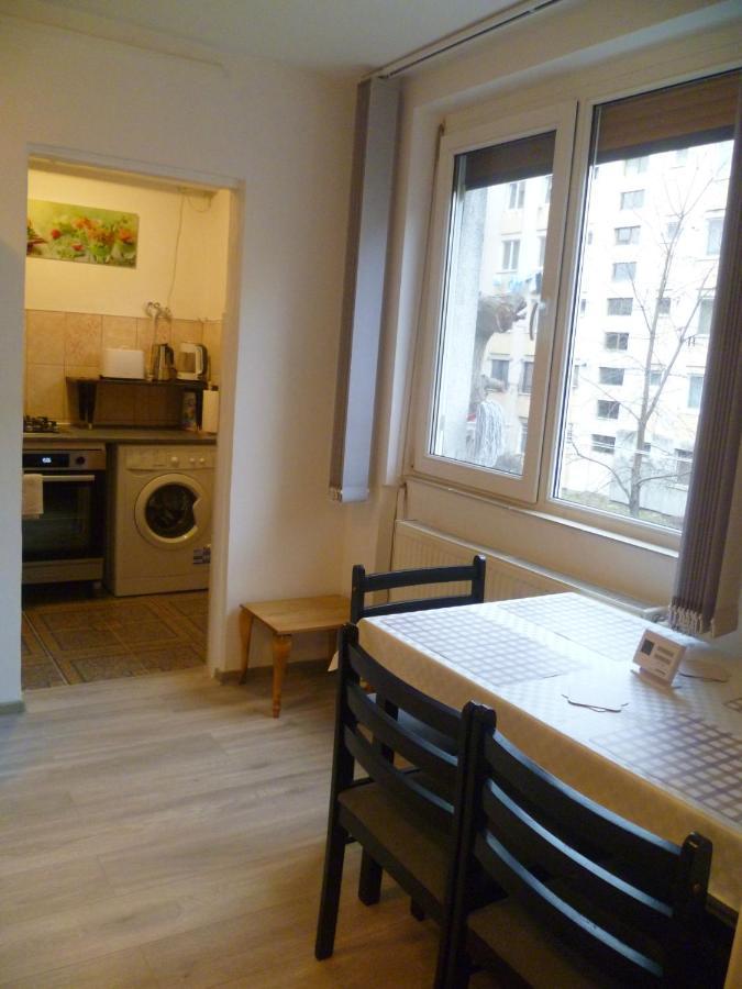 Romanilor - Studio First Floor ديفا المظهر الخارجي الصورة