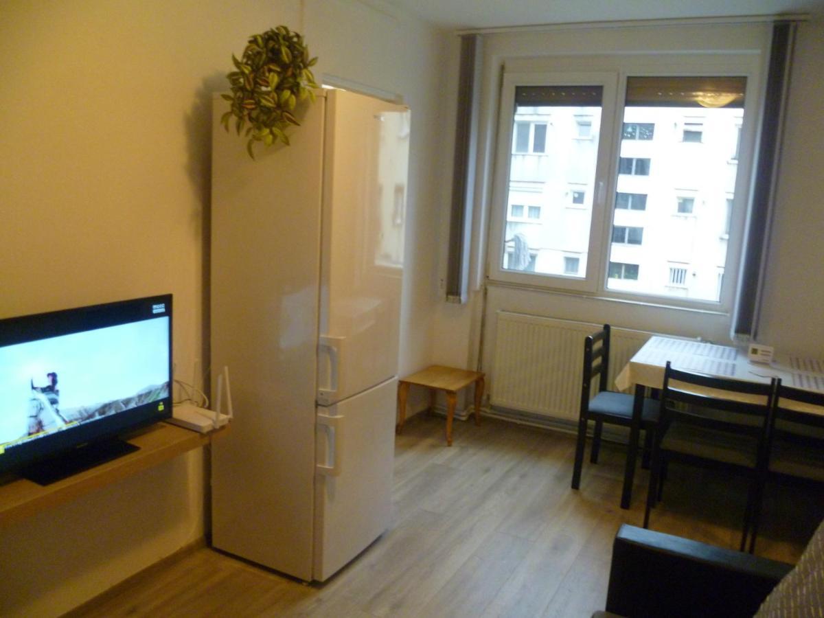 Romanilor - Studio First Floor ديفا المظهر الخارجي الصورة
