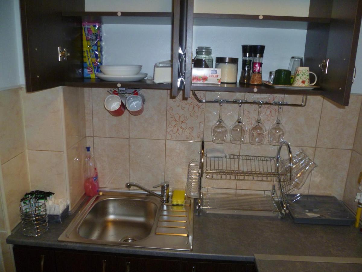 Romanilor - Studio First Floor ديفا المظهر الخارجي الصورة